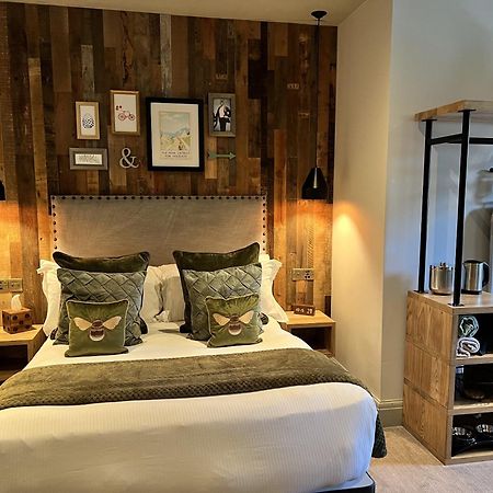 Отель Devonshire Arms Хартингтон Экстерьер фото
