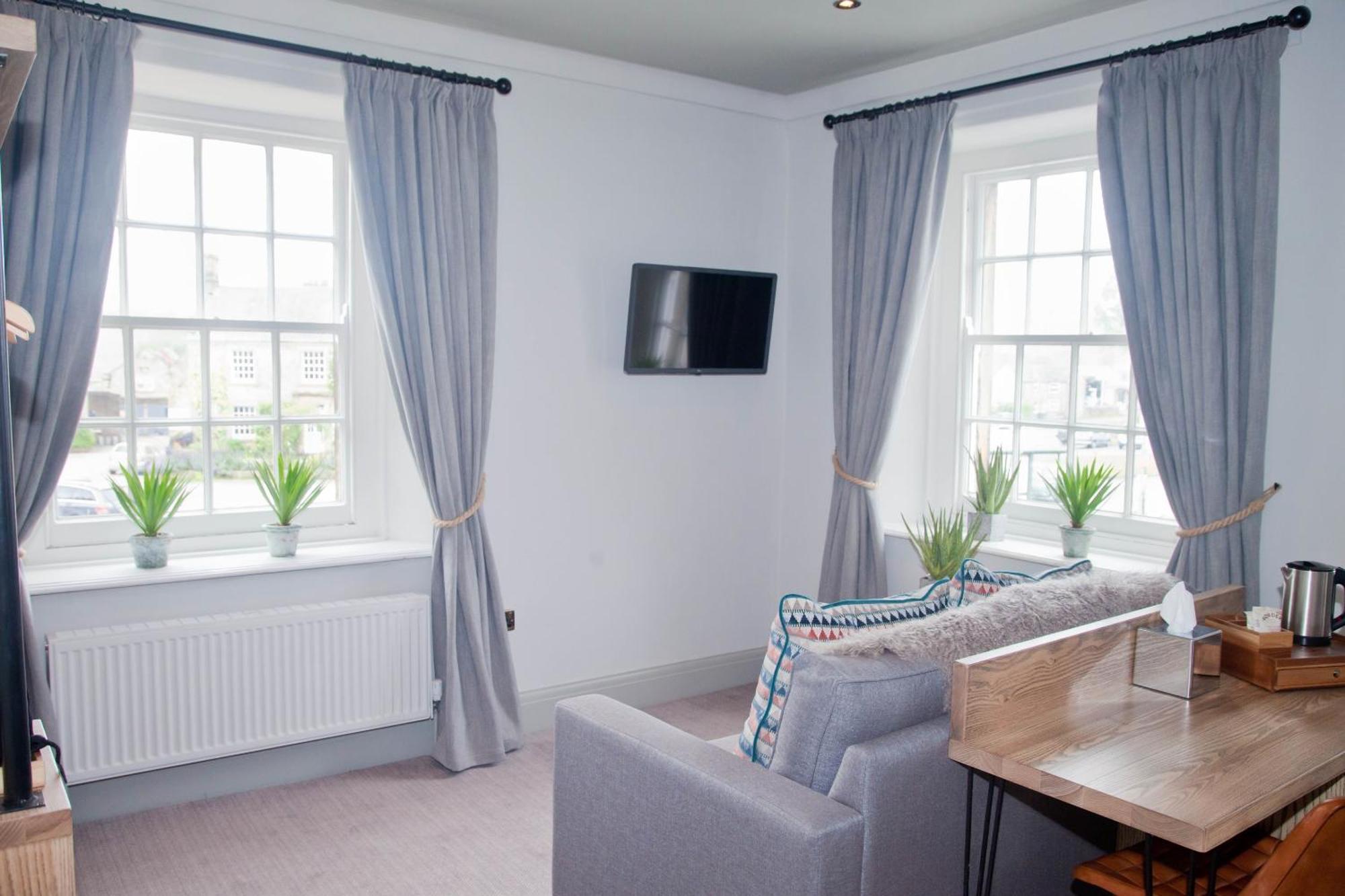 Отель Devonshire Arms Хартингтон Экстерьер фото